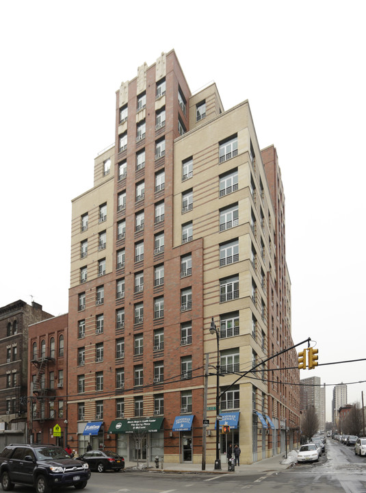 El Jardin de Selene in Bronx, NY - Foto de edificio