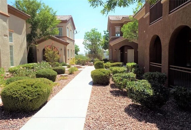 3820 Juno Beach St in Las Vegas, NV - Foto de edificio - Building Photo