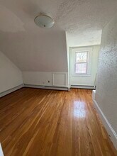 48 Quincy St, Unit 3 in Somerville, MA - Foto de edificio - Building Photo