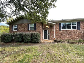 4528 Sherry Ln in Hixson, TN - Building Photo - Building Photo