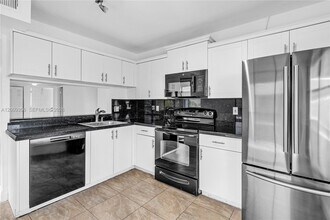 1403 S Liberty Ave in Homestead, FL - Building Photo - Building Photo