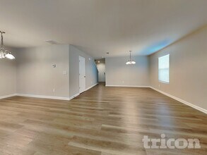 357 Indian River Dr in Jefferson, GA - Foto de edificio - Building Photo