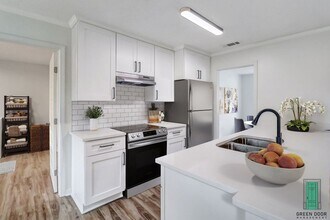 20 Barrington Cir in Savannah, GA - Building Photo - Building Photo