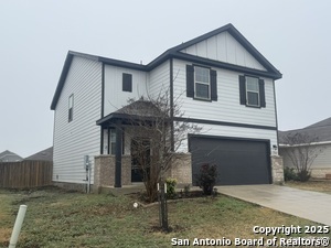 2548 Hiddenbrooke Trace in Seguin, TX - Foto de edificio