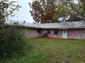 1214 Martin Luther King Dr in Livingston, TX - Building Photo - Building Photo