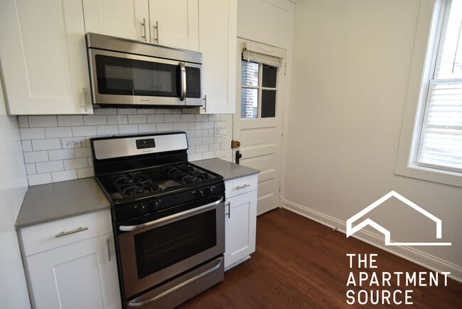 property at 3804 N Pine Grove Ave