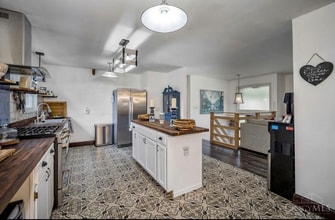 515 Maxine Dr, Unit 1 in Oxford, OH - Foto de edificio - Building Photo