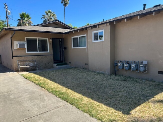 property at 1709 Evergreen Ave