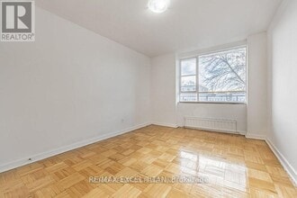 165 Cosburn Ave. in Toronto, ON - Building Photo - Building Photo