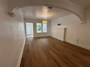 267 NW 33rd St in Miami, FL - Building Photo - Building Photo