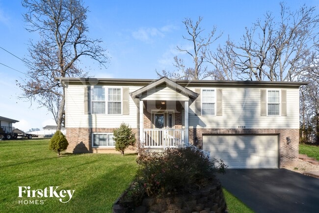 1203 Del Haven Dr in Fenton, MO - Building Photo - Building Photo