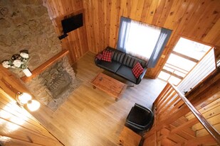 596 W White Mountain Blvd, Unit 24 in Lakeside, AZ - Building Photo