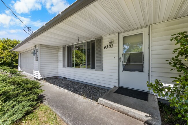 9301 Elwood Dr SW in Tacoma, WA - Building Photo - Building Photo