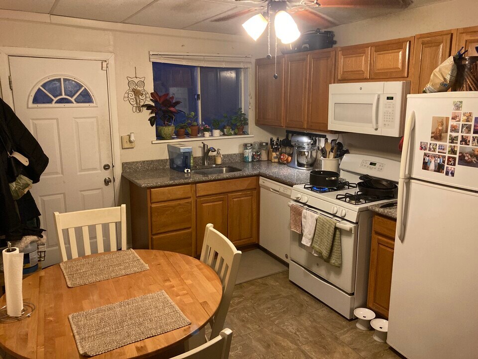 144 Almond Way in Pittsburgh, PA - Building Photo