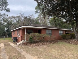 629 Stiles Ave in Tallahassee, FL - Building Photo