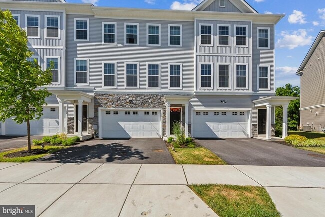 property at 130 Livingston Ln