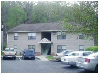 Bradford Square Apartments in Cumberland, KY - Building Photo