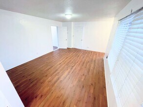 13237 Avalon Blvd in Los Angeles, CA - Building Photo - Building Photo