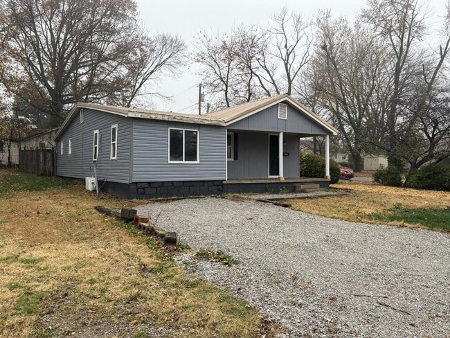 property at 829 N Lynn St