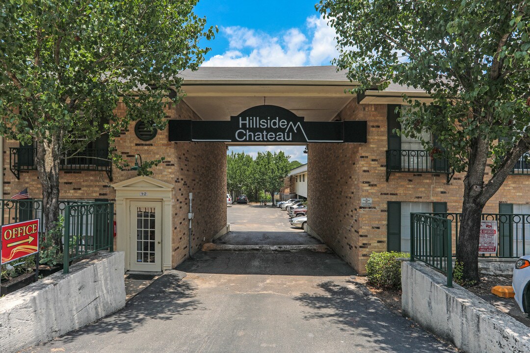 Hillside Apartments in Huntsville, TX - Building Photo