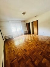 9 Breglia St in Yonkers, NY - Building Photo - Building Photo