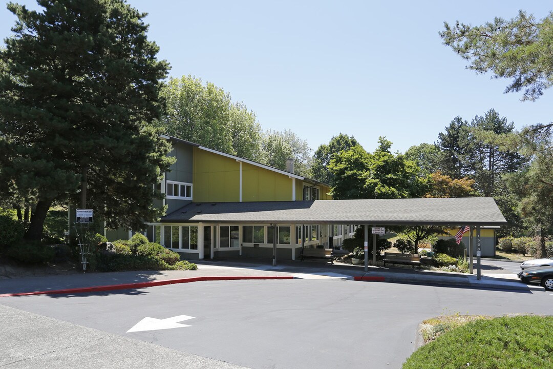 Ikoi-so Terrace in Milwaukie, OR - Foto de edificio