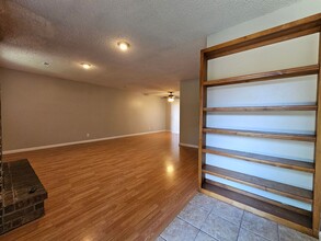 4502 Garden Center Dr in Springdale, AR - Building Photo - Building Photo
