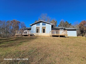 253 Goodpasture Hollow Rd in Marion, VA - Building Photo