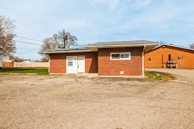 property at 4609 S Madison St