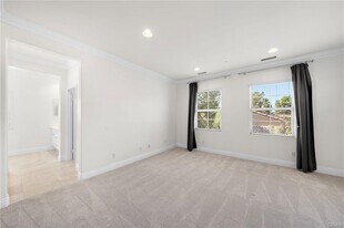 61 Shade Tree in Irvine, CA - Building Photo