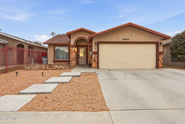 14383 High Rock Dr in El Paso, TX - Building Photo - Building Photo