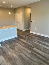 Hillview Commons in Bowling Green, KY - Building Photo - Building Photo