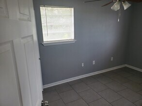 4034 Dale St, Unit Apartment C in New Orleans, LA - Building Photo - Building Photo