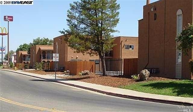 Sycamore Valley Apartments in Willows, CA - Building Photo - Building Photo