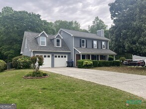 716 Wilkes Dr in Loganville, GA - Building Photo - Building Photo