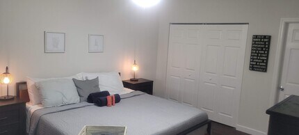 1616 20th St SW in Vero Beach, FL - Foto de edificio - Building Photo