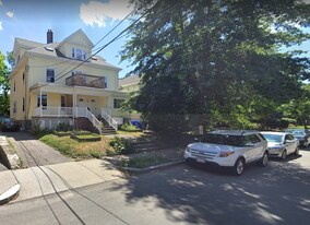 12 Verndale St, Unit 2 in Brookline, MA - Building Photo