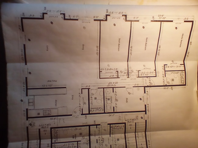 12910 E Marginal Way S in Tukwila, WA - Foto de edificio - Building Photo