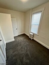 14 Portland Ave in Clifton, NJ - Building Photo - Building Photo