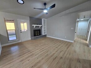 6103 SW Oakcliff Ave in Lawton, OK - Building Photo - Building Photo