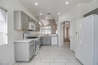 1782 Tanner Cir in Henderson, NV - Building Photo - Building Photo