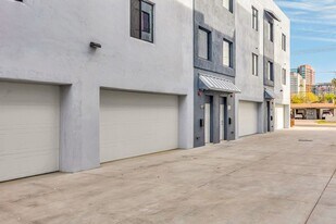 834 S Farmer Ave in Tempe, AZ - Building Photo