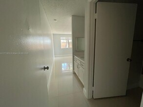 2201 SW 80th Ter, Unit 2201 in Miramar, FL - Foto de edificio - Building Photo