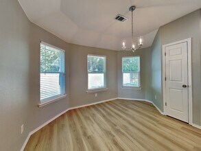 217 Richard Ln in Red Oak, TX - Building Photo - Building Photo