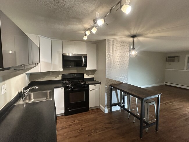 22 7th Ave in Lowell, MA - Building Photo - Building Photo