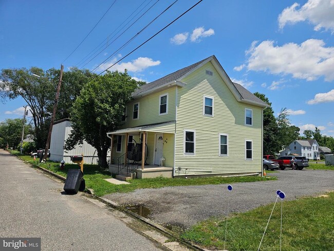 property at 6 Mill St