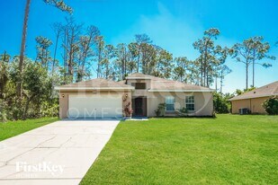 3958 N Chamberlain Blvd in North Port, FL - Building Photo