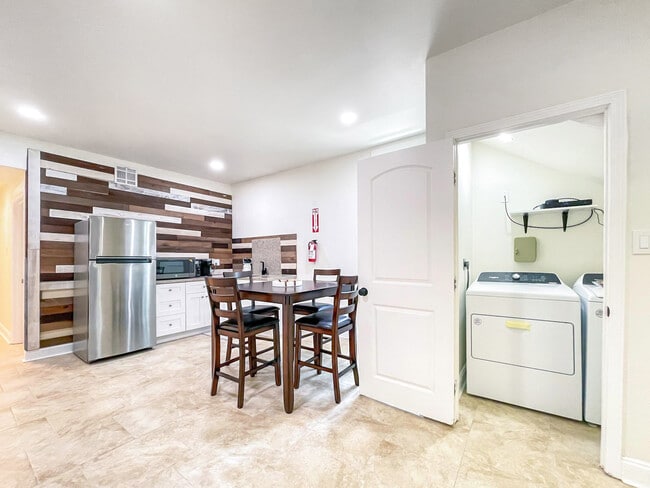 2420 Martin Luther King Jr Blvd in New Orleans, LA - Building Photo - Building Photo