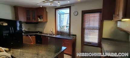 67 Hillside St in Boston, MA - Foto de edificio - Building Photo