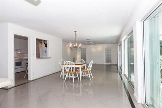 2108 NE 44th St in Fort Lauderdale, FL - Building Photo - Building Photo